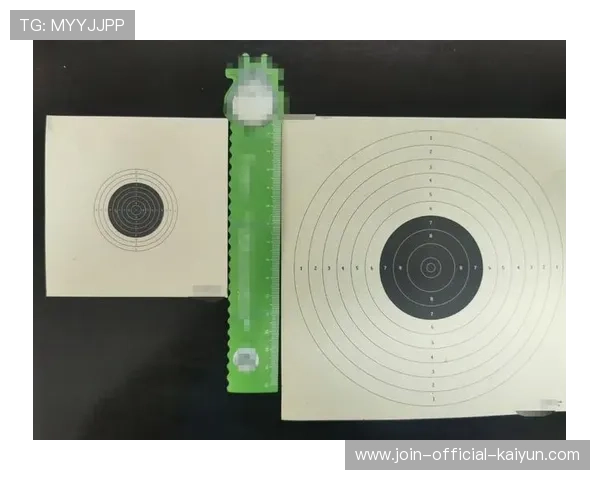 射击比赛靶心被射掉洞大到能看穿